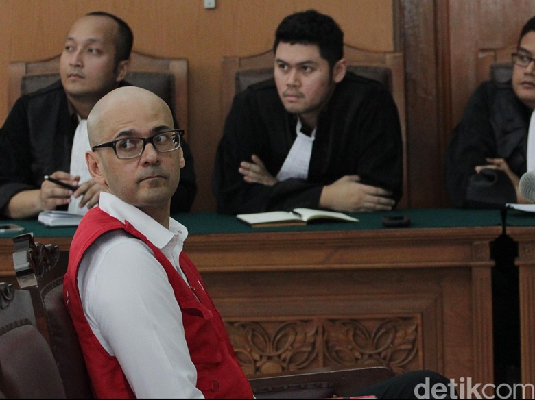 PK Ditolak, Neil Guru JIS Tetap Dihukum 11 Tahun Penjara PK Ditolak, Neil Guru JIS Tetap Dihukum 11 Tahun Penjara