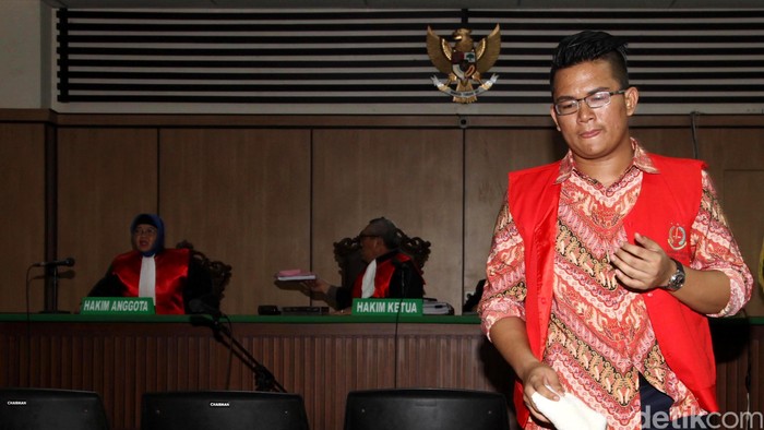 MA Kubur Harapan Duo Maut Pembunuh Ade Sara Hirup Udara Bebas