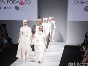 Restu Anggraini, Menembus Pasar Dunia dengan Busana Muslim High-Tech