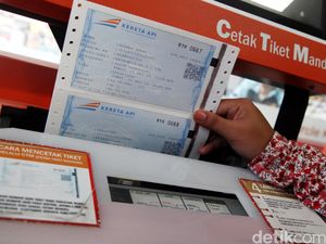 Kisah Happy Ending Mereka yang Jatuh Bangun Demi Berburu Tiket Kereta