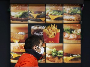 Menu yang Sebaiknya Dipesan di Restoran Cepat Saji Saat Anda Sedang Diet