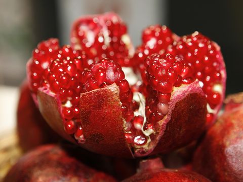 7 Makanan yang Bisa Melindungi Kulit dari Kerusakan Akibat Sinar Matahari