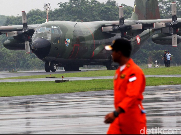 Bantu Tol Laut, Jembatan Udara Akan Pakai Hercules untuk Angkut Barang