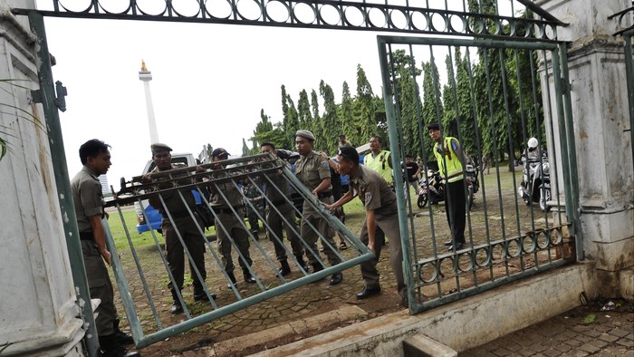 Ricuh PKL Monas: 3 Pedagang Ditangkap, Salah Satunya Perempuan