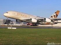 Wisatawan Mulai Tinggalkan UEA Pakai Penerbangan Terbatas