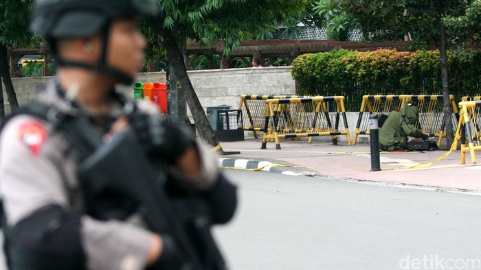 3 Kotak TNT Ditemukan di Tas Hijau US Army di Temanggung