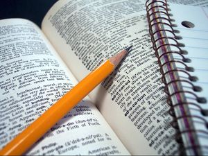 7 Prospek Kerja Jurusan Bahasa Inggris, Kamu Tertarik?