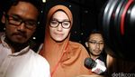 Foto: Siti, Istri Fuad Amin Si Koruptor Rp 414 Miliar