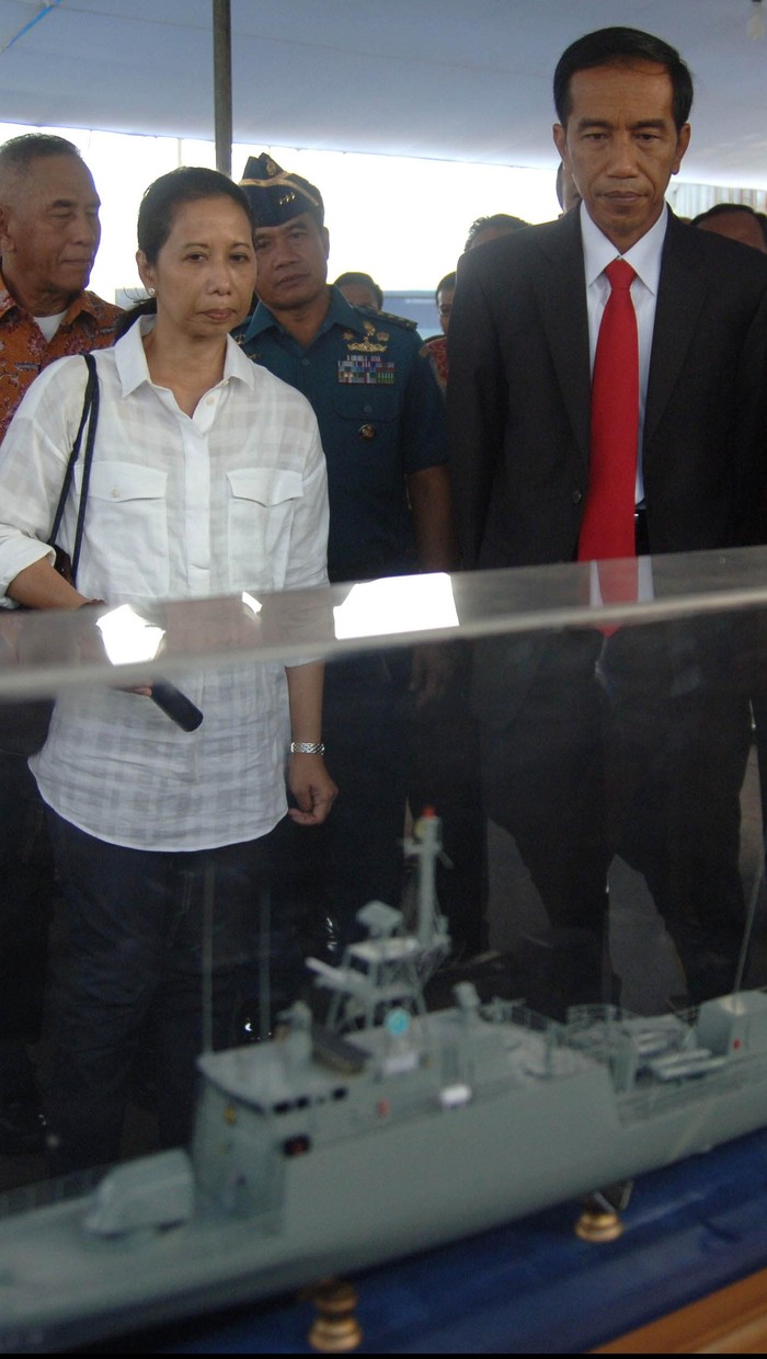 Back Up Penuh Jokowi untuk Menteri Rini