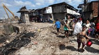 Sedikitnya ada sekitar 1.600 KK sebelumnya menempati sepanjang bantaran Waduk Pluit. Dan itu pun digusur dan dirapihkan. Foto: Rachman Haryanto