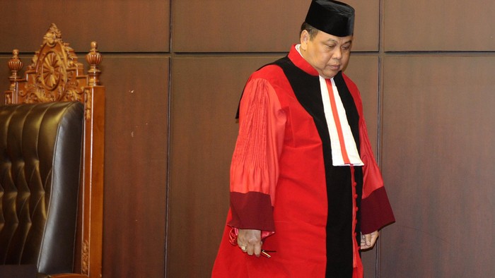 MK Bentuk Tim Panel Periksa Kewenangan Polri Keluarkan SIM