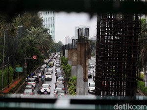Nilai Tiang Bekas Monorel di Kuningan Lebih dari Rp 1 M
