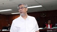 Uang Rp 2,7 miliar ditemukan KPK di rumah dinas Ketua Mahkamah Konstitusi (MK) di Jalan Widya Chandra, Jakarta Selatan, teptanya di ruang karaoke. Saat itu, rumah tersebut ditempati Akil Mochtar yang dijerat KPK (Foto: Rachman Haryanto/detikcom)