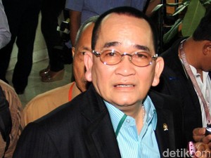 Ruhut: Waktu Jadi Kader PD, Marzuki Alie Tersangka Korupsi
