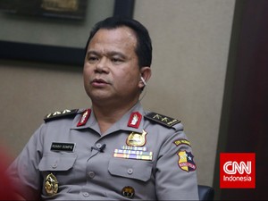 Dilantik Menkum HAM Yasonna, Ronny Sompie Resmi Jadi Dirjen Imigrasi