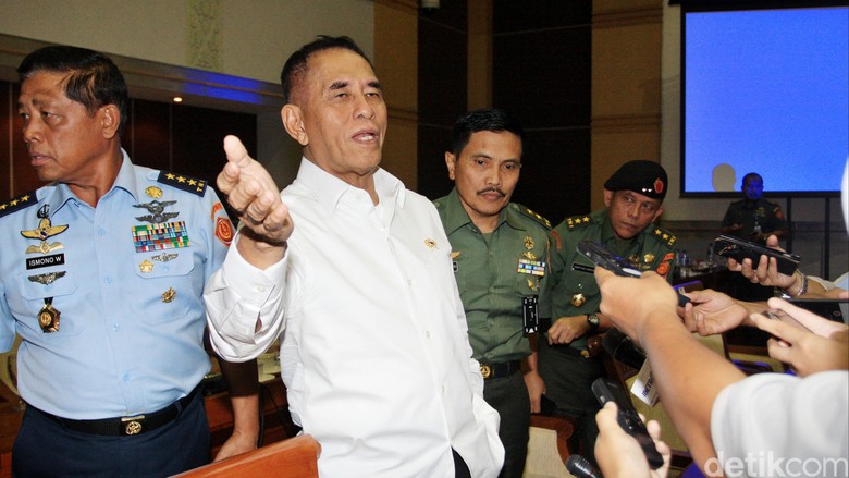 Super Tucano Jatuh di Malang, Menhan: 3 Orang Meninggal Super Tucano Jatuh di Malang, Menhan: 3 Orang Meninggal