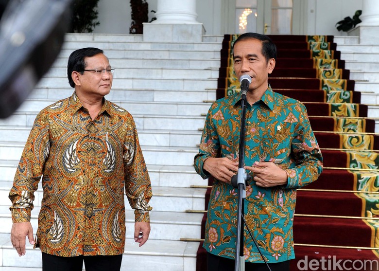 Survei Litbang Kompas: Jokowi 55,9%, Prabowo 14,1%, Gatot 1,8% Survei Litbang Kompas: Jokowi 55,9%, Prabowo 14,1%, Gatot 1,8%