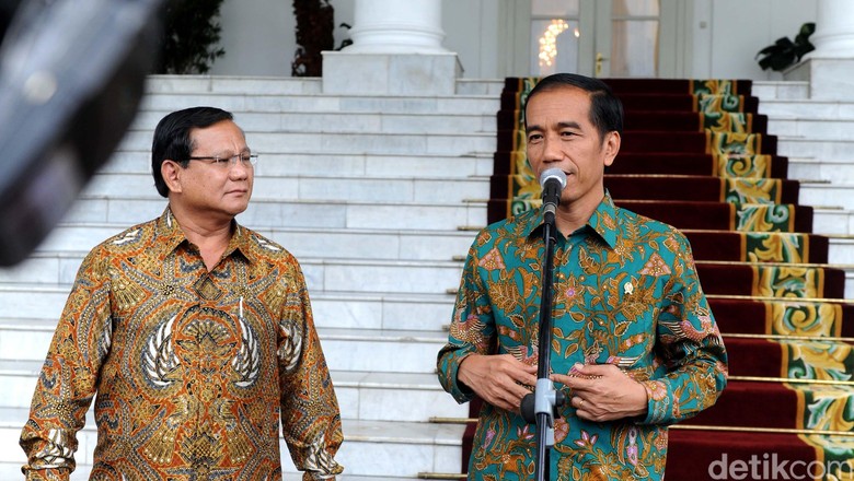 Zulkifli Hasan: Jokowi dan Prabowo Sama-sama Oke Bertemu Zulkifli Hasan: Jokowi dan Prabowo Sama-sama Oke Bertemu