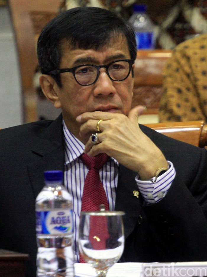 Kasus Ratusan Tahanan Kabur, Presiden Diminta Evaluasi Menkum HAM