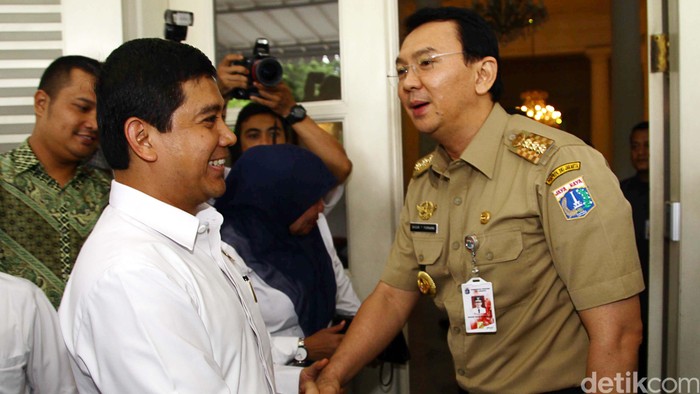 Beda Ahok dan Menteri Yuddy Soal Mobil Dinas untuk Mudik Lebaran