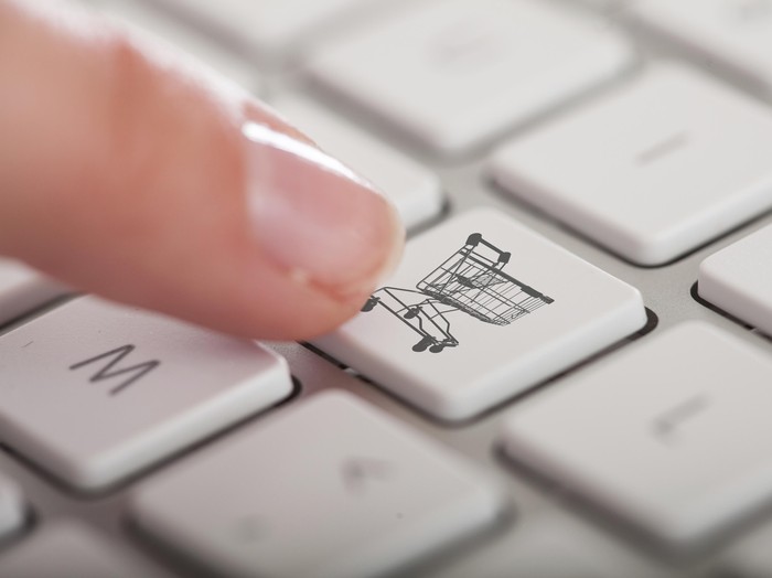 Menunggu Kiriman dari MatahariMall.Com