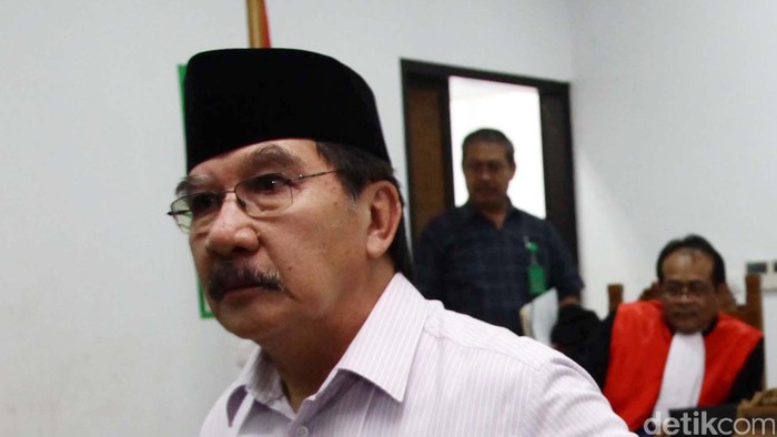 Tertutupnya Celah Grasi Bagi Antasari Azhar