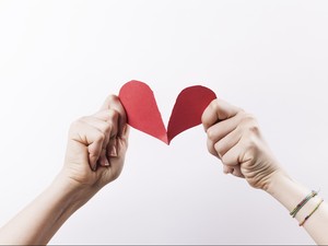 Ingin Putus dari Kekasih yang Suka Kekerasan, Tapi Terikat Masalah Keuangan