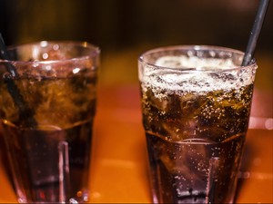 Minuman yang Disarankan dan Harus Dihindari Saat Sahur Serta Buka Puasa