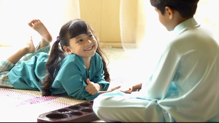 Sering Membandingkan Adik dengan Kakak Efeknya Bisa Seumur Hidup