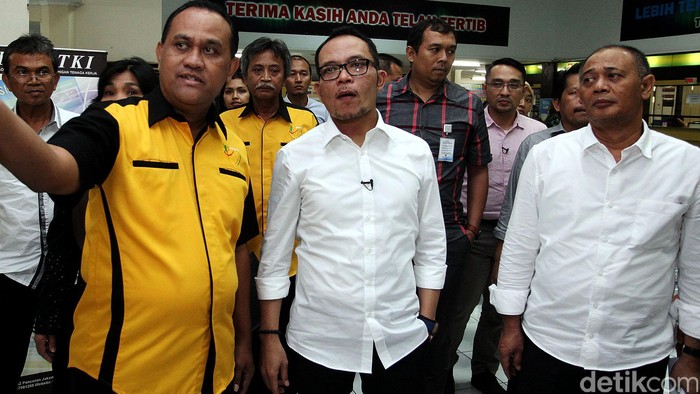 Menaker Hanif: Revisi JHT BPJS Sedang Tunggu Harmonisasi di Kemenkum HAM