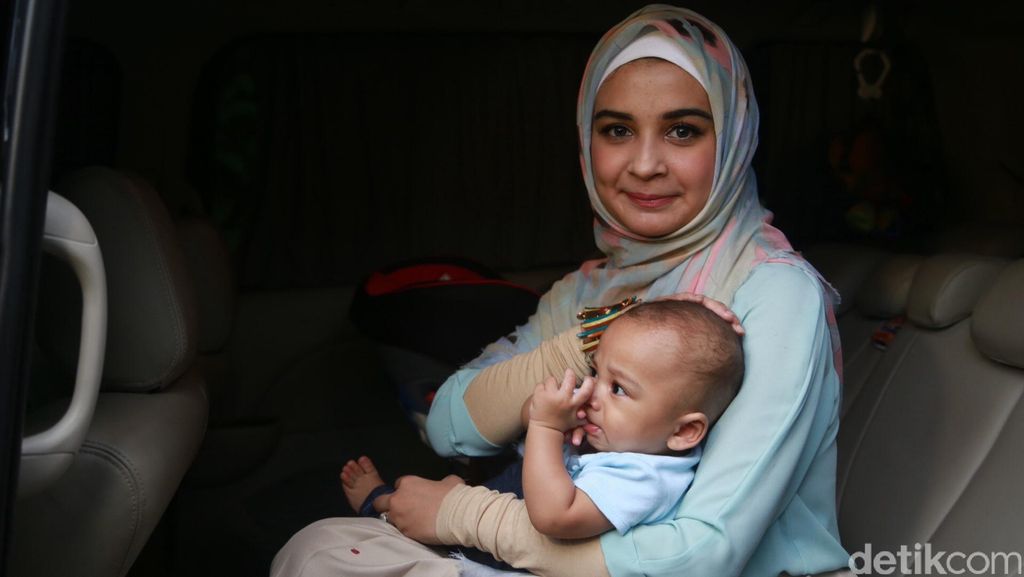 Teuku Wisnu Tak Pernah Paksa Shireen Sungkar Berhijab