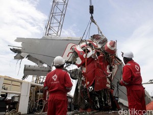 Investigasi Jatuhnya Pesawat AirAsia QZ8501 Selesai, Ini Rekomendasi KNKT