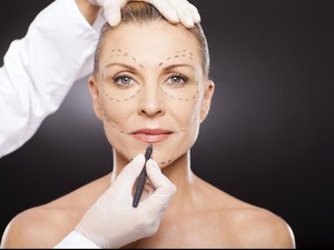 Berapa Biaya yang Dikeluarkan Wanita Indonesia untuk Operasi Plastik?