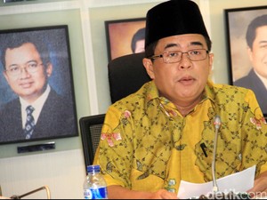 Akom Mengaku Tak Diundang Acara HUT Fraksi Golkar yang Digelar Novanto