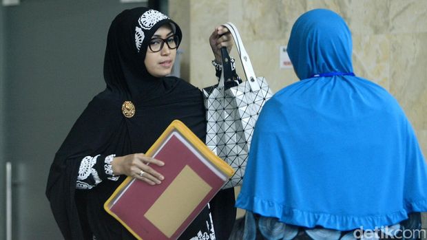 Cerita Saksi soal Peran Istri Fuad Amin Si Koruptor Rp 414 Miliar