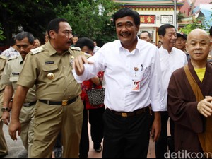 Wagub Djarot Ingatkan Petugas Haji Soal Cuaca Ekstrem di Arab Saudi