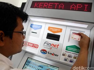 Pesanan Tiket KA Online Mudik Lebaran Melonjak 150%