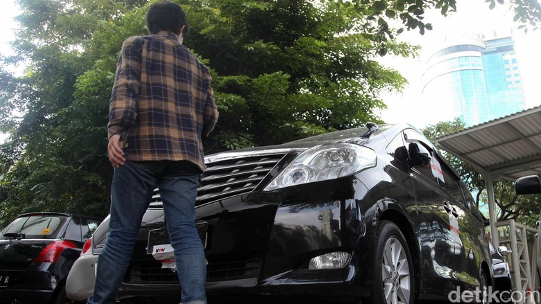 Anggaran Dicoret DPRD, Bupati Aceh Barat Terpaksa Pakai Mobil Sewaan Anggaran Dicoret DPRD, Bupati Aceh Barat Terpaksa Pakai Mobil Sewaan