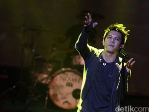 12 Lagu Peterpan Paling Populer Lirik Serta Chordnya
