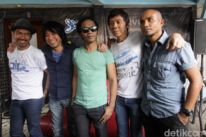 Abdee Manggung Lagi Bareng Slank di Pesta Rakyat: Konser Kemerdekaan