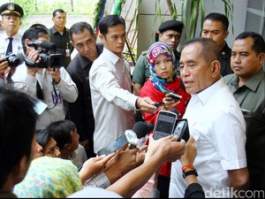 Menhan: Alutsista 30 Tahun ke Atas Tak Digunakan Lagi
