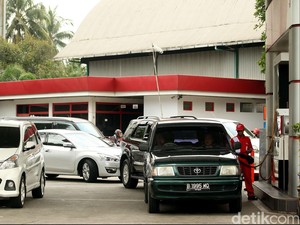 Harga Minyak Turun, Banyak Orang Beli Pikap dan SUV
