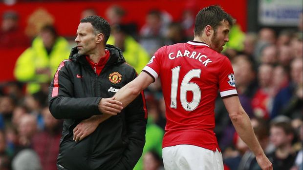 Ryan Giggs dan Michael Carrick masih memperkuat MU di Liga Champions musim 2010/2011.