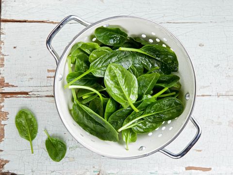 7 Makanan yang Bisa Melindungi Kulit dari Kerusakan Akibat Sinar Matahari