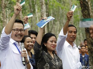 Kartu Sakti Dinilai Dongkrak Kepuasan Masyarakat ke Jokowi