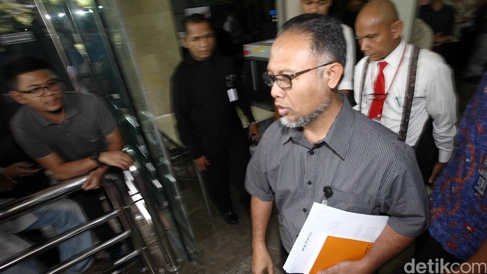 Ini Kata Komjen Anang Soal Kelanjutan Kasus BW dan Samad