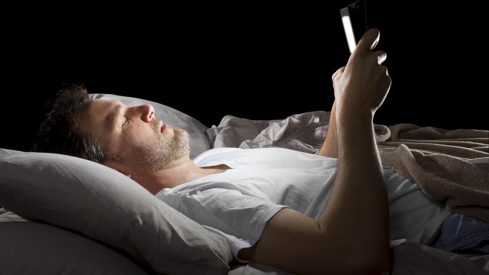Bermula dari Kecanduan Internet, Buntutnya Bisa Stres dan Insomnia
