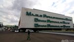 Foto: Tumpukan Barang-barang Tak Terpakai di Gedung Parlemen