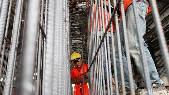 Adhi Karya Jual Saham Anak Usaha Rp 2 Triliun