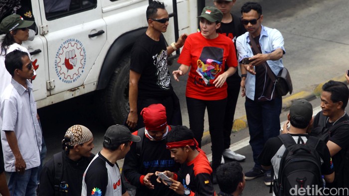 Bila Pemerintah Tak Segera Revisi PP JHT, Rieke Ajak Publik Bersuara Lagi